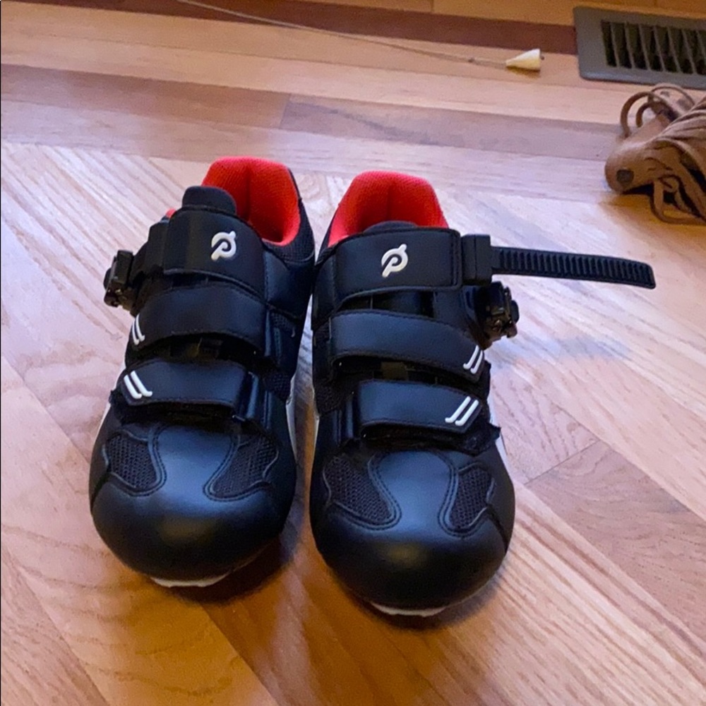 Pelaton shoes